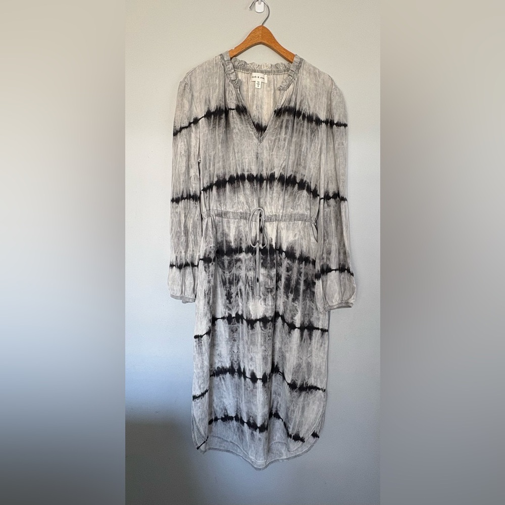 Anthropologie Cloth and Stone Tie-Dye Long Sleeve Midi Dress in Gray and Black